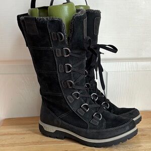 ECCO Women's Gora Tall Boot Hiking military style Black fleece lined size 38